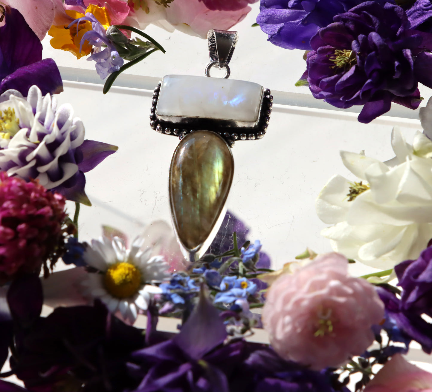 Přívěšek labradorit měsíční kámen