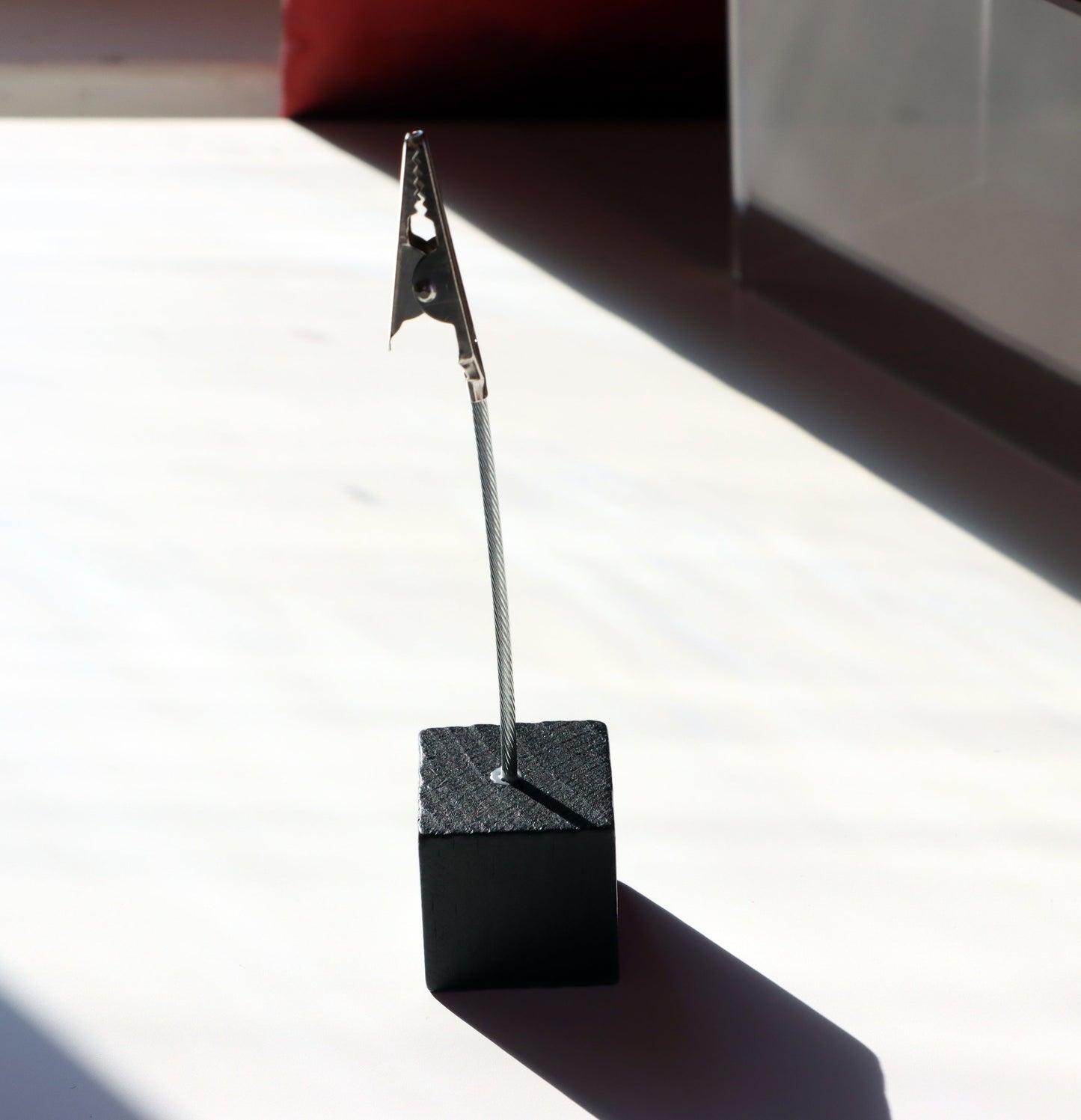 Držák na cedule na dřevěné kostce - Supreme Panthers