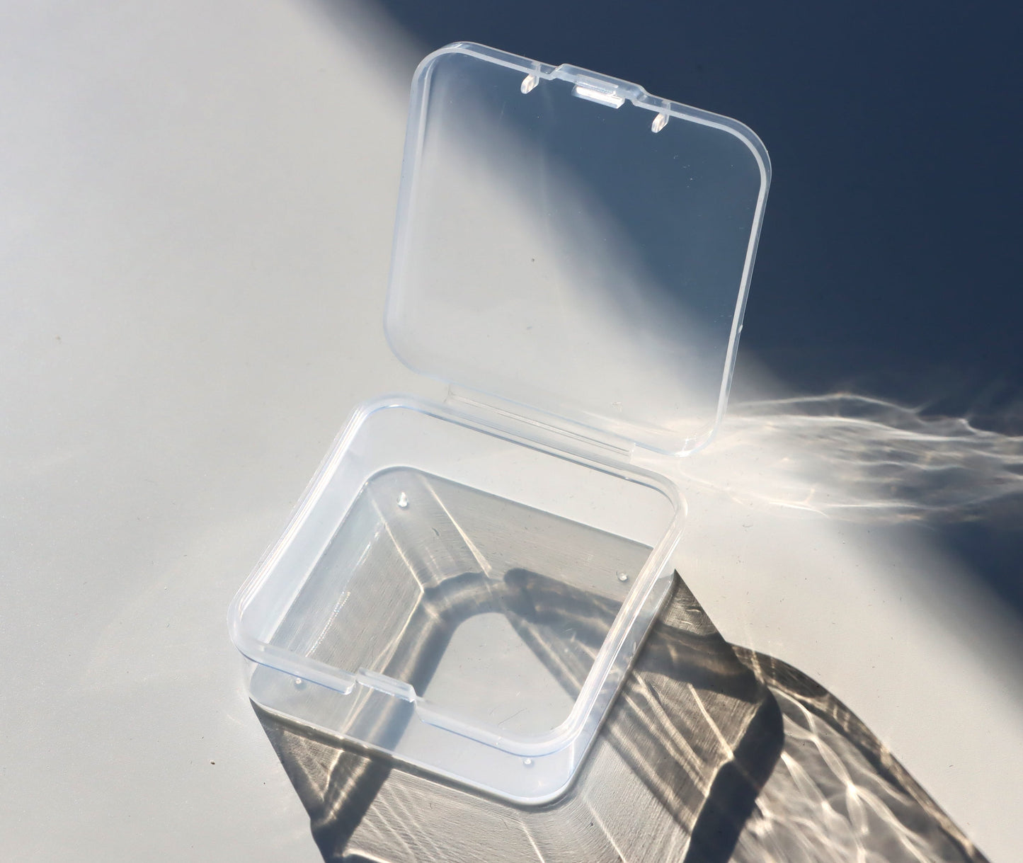 Krabička malá čtvercová plastová - Supreme Panthers