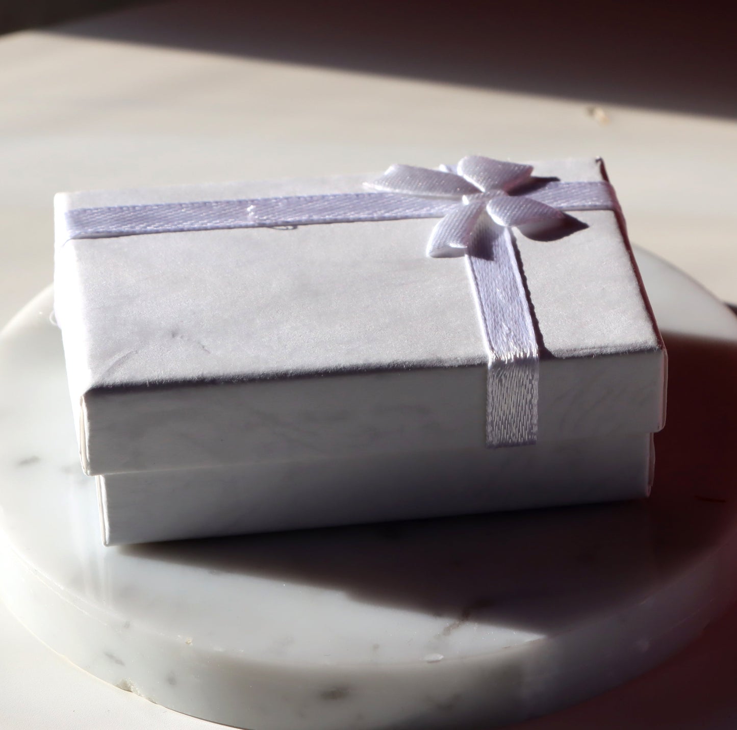 Krabička obdélníková bílá s mašličkou - Supreme Panthers