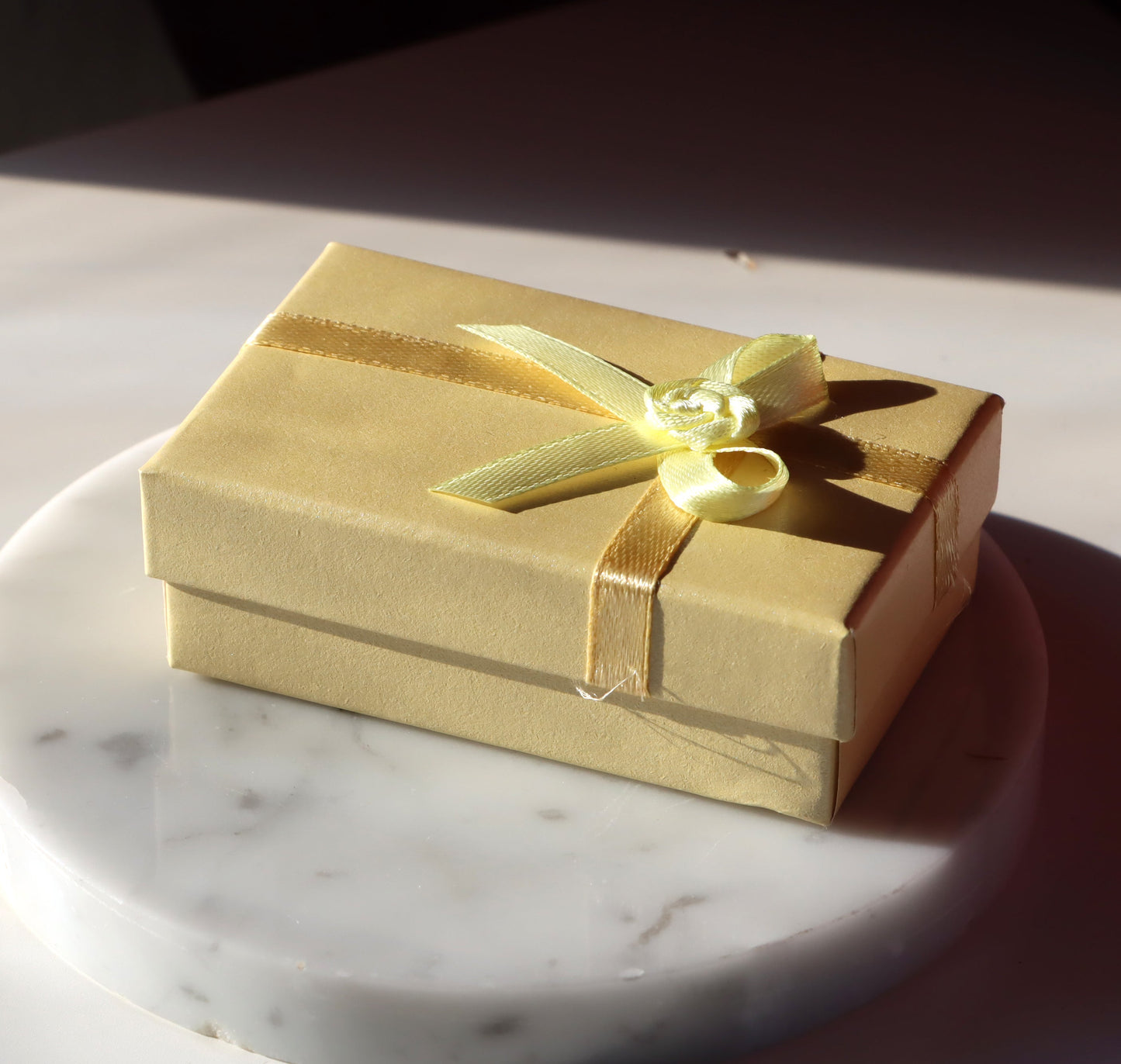 Krabička obdélníková krémová s mašličkou - Supreme Panthers