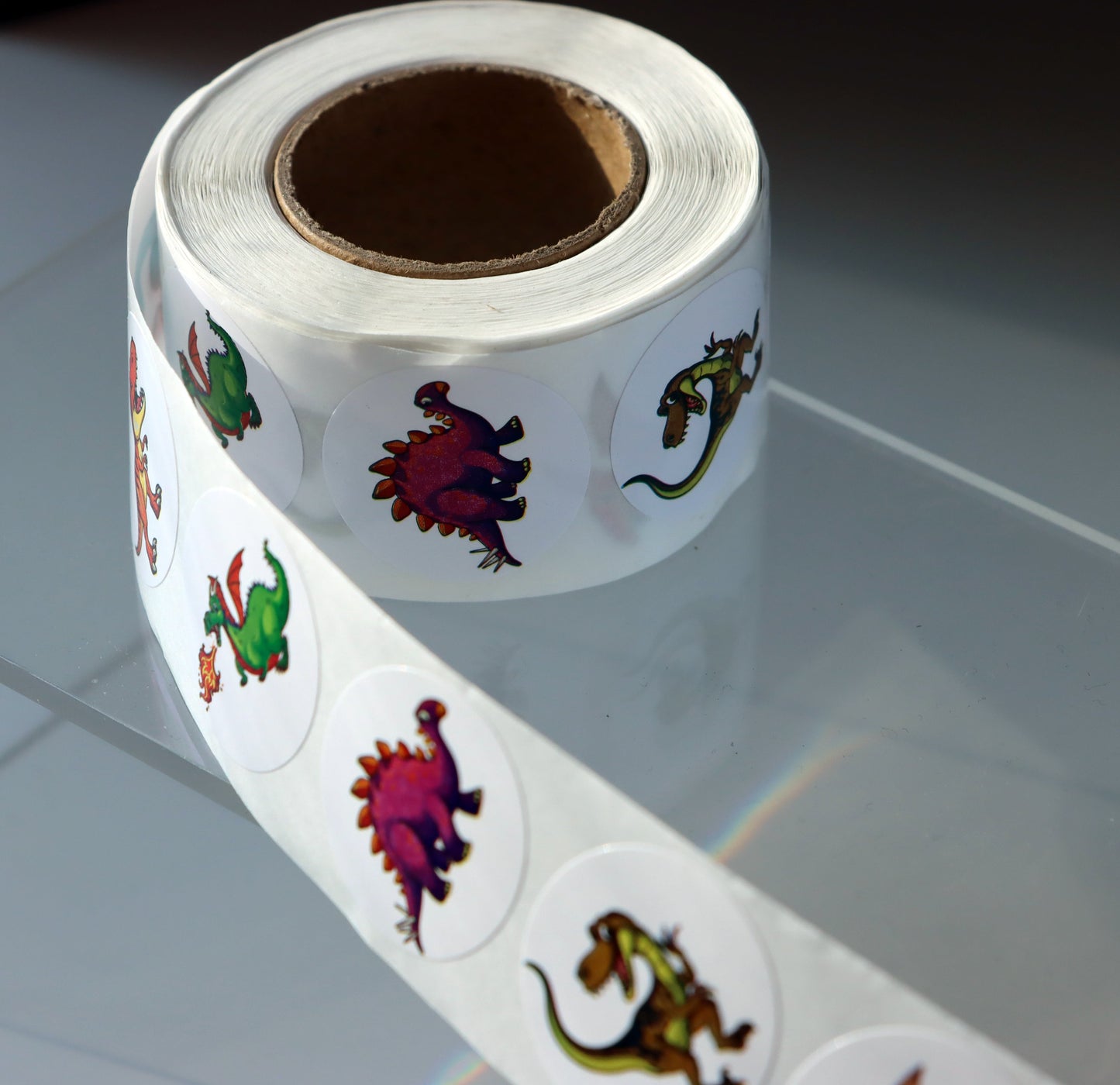 Lepící štítky kulaté s dinosaury var. 2, 500 samolepek - Supreme Panthers