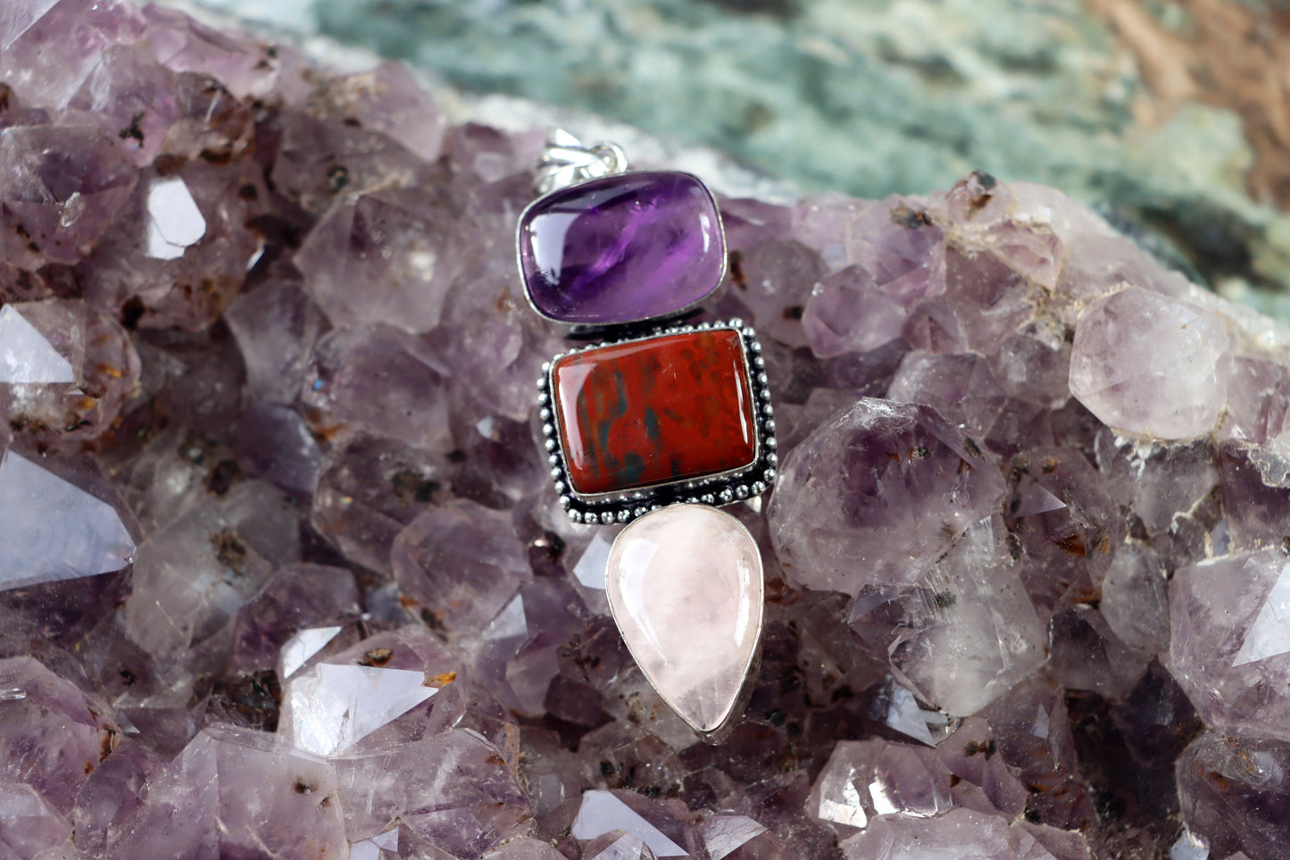 Přívěšek krvavý jaspis ametyst růženín - Supreme Panthers