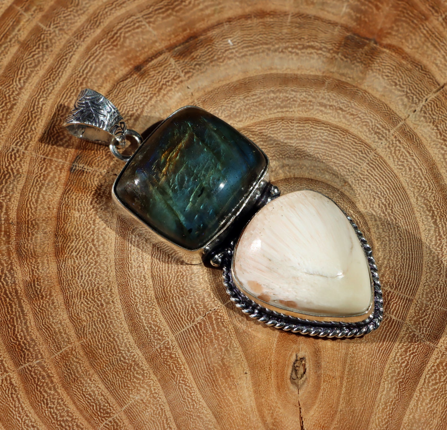 Přívěšek labradorit skolecit - Supreme Panthers