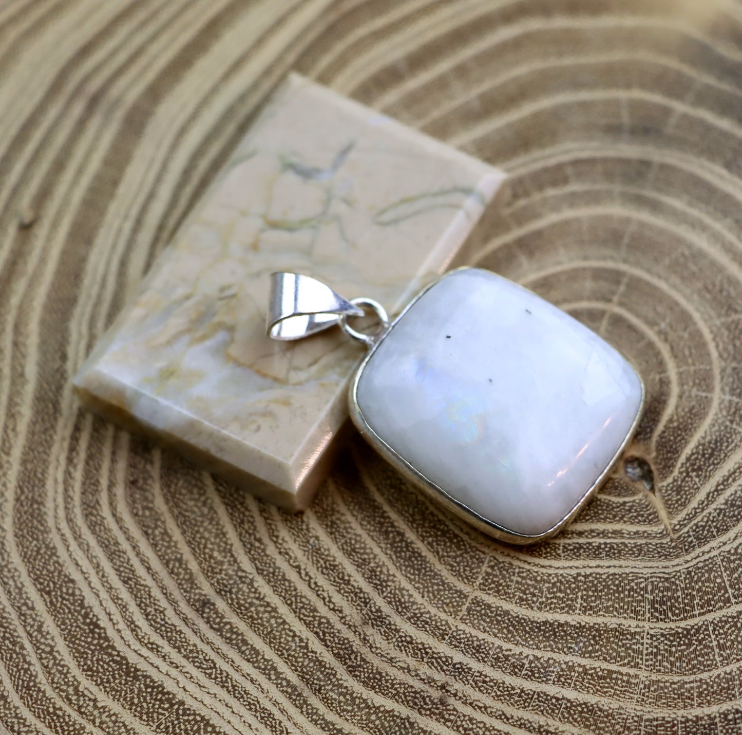 Přívěšek měsíční kámen - Supreme Panthers