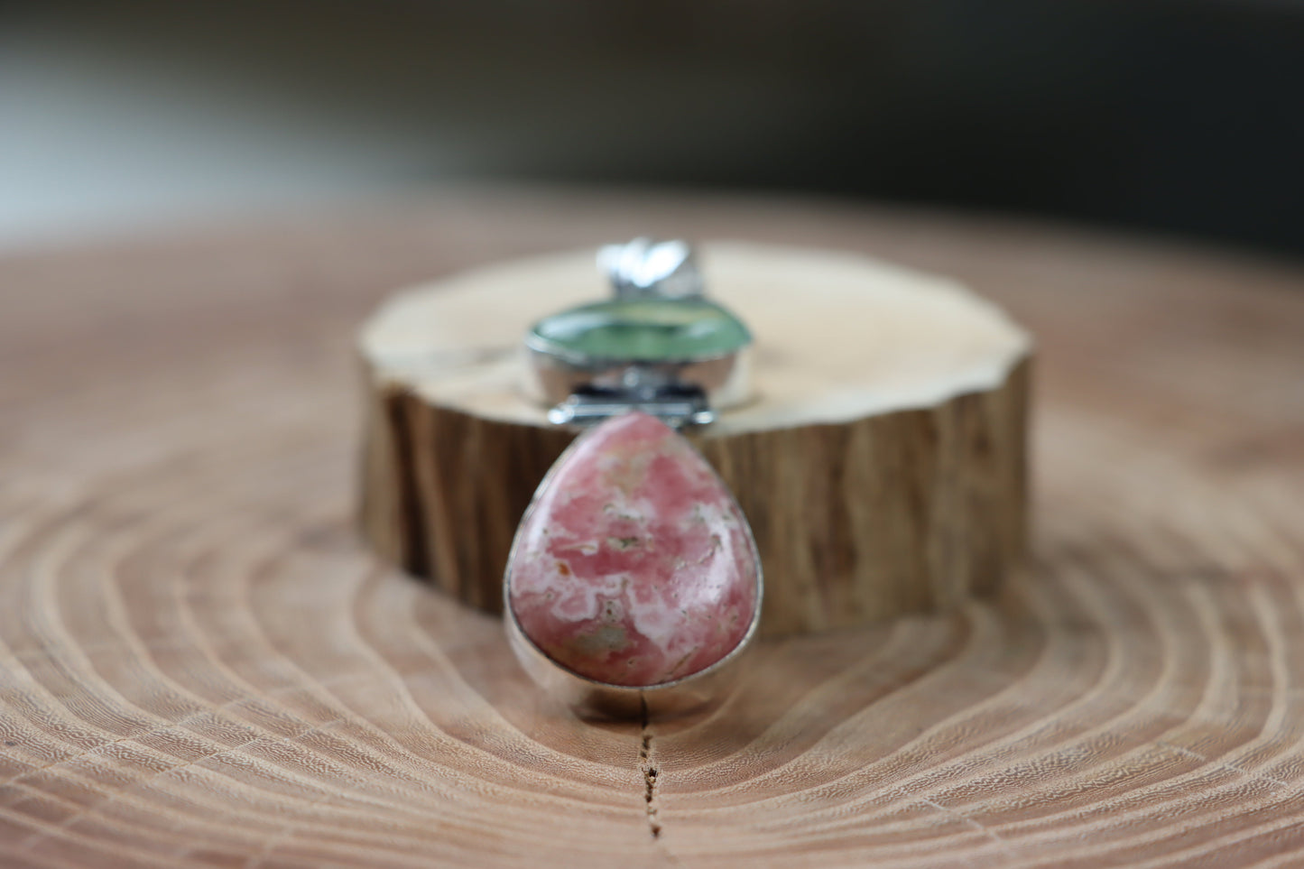 Přívěšek rodochrosit epidot v prehnitu - Supreme Panthers