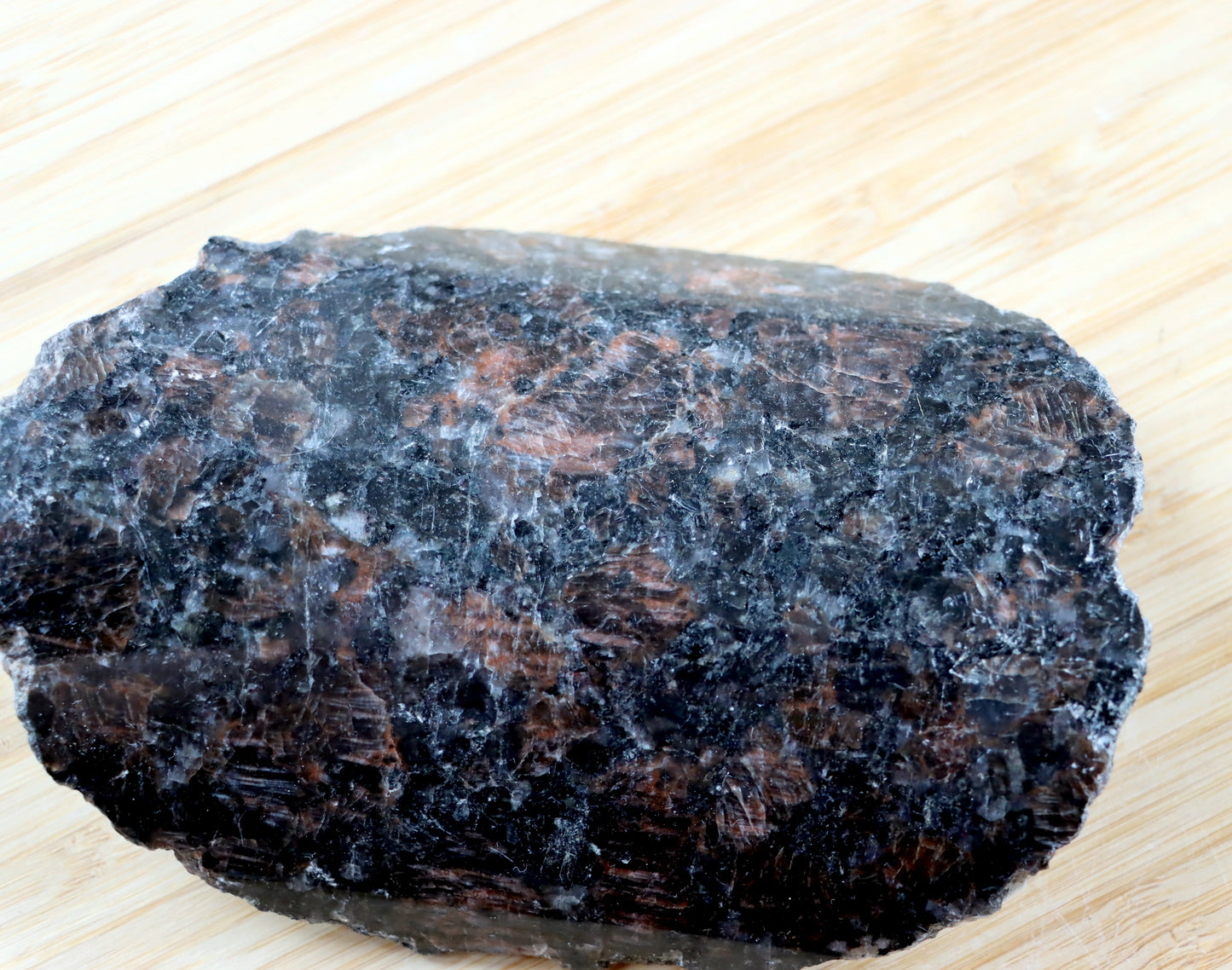 Sedýlko sluneční kámen s černým křemenem - Supreme Panthers