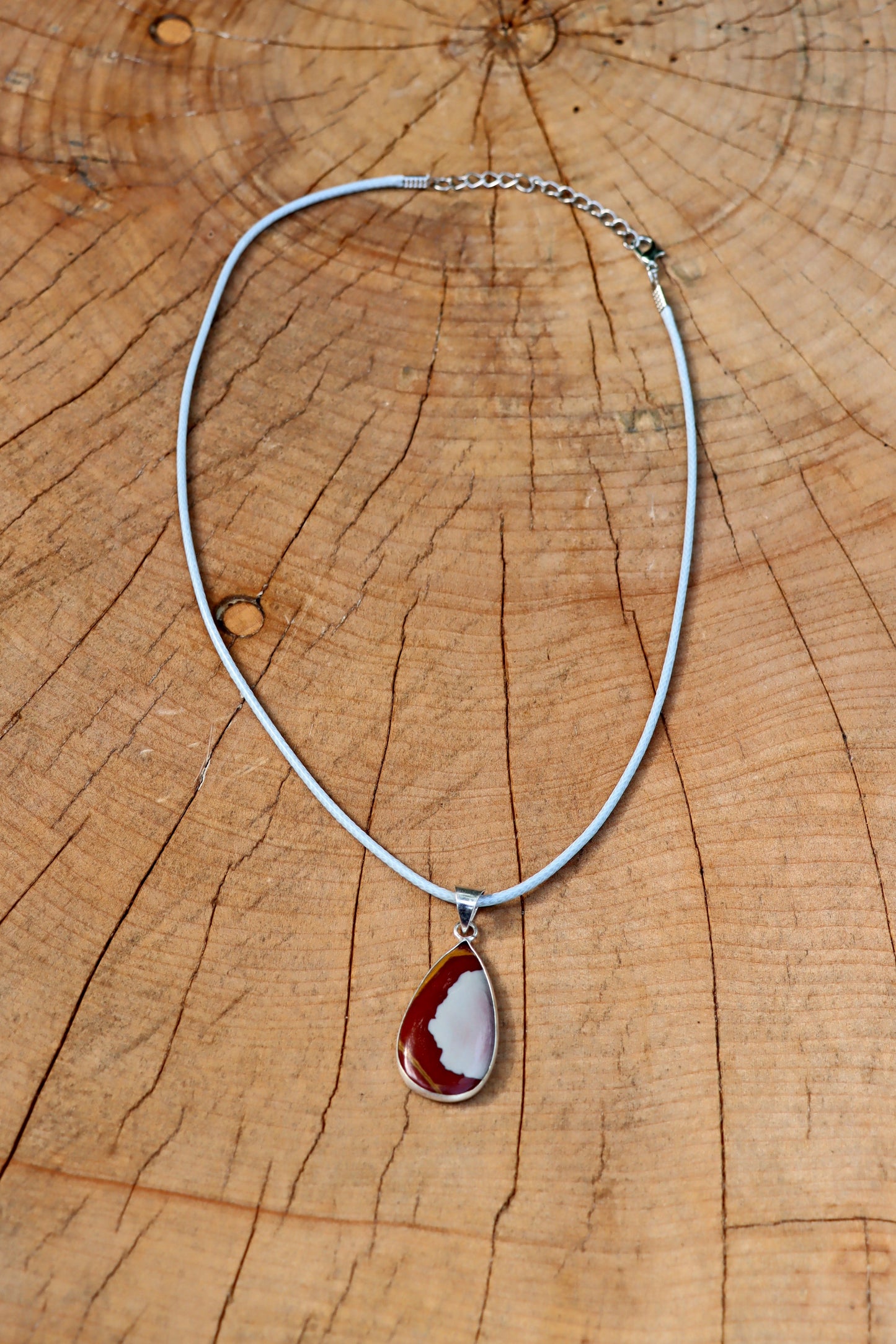 Šňůrka k přívěšku šedá - Supreme Panthers