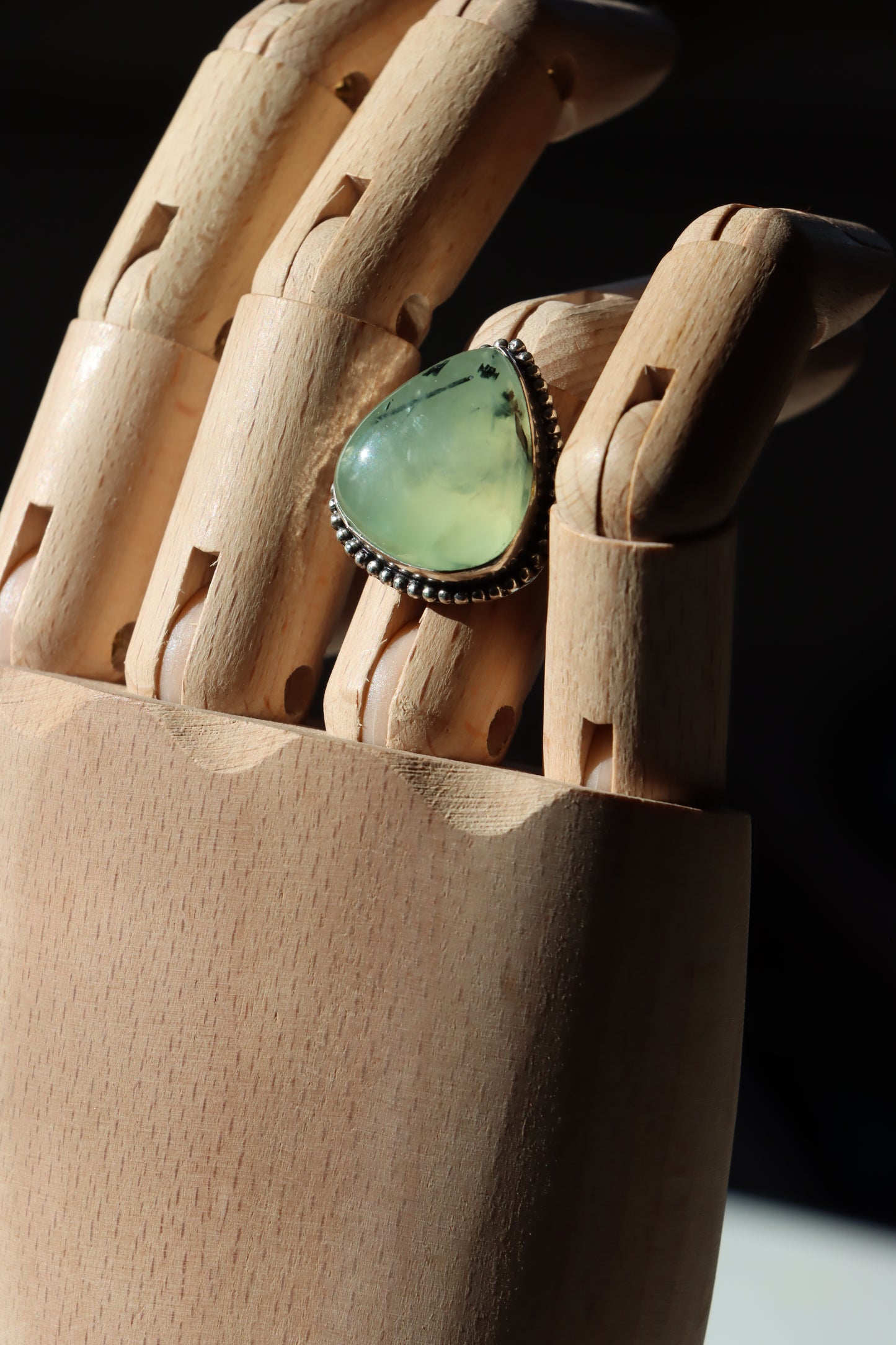 Prsten epidot v prehnitu