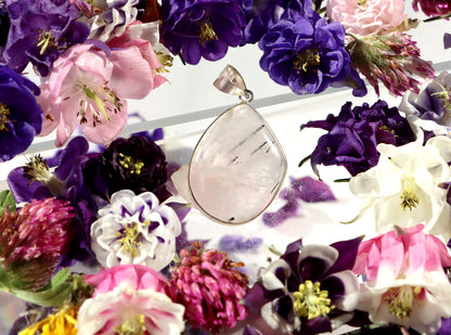 Přívěšek turmalín v křišťálu