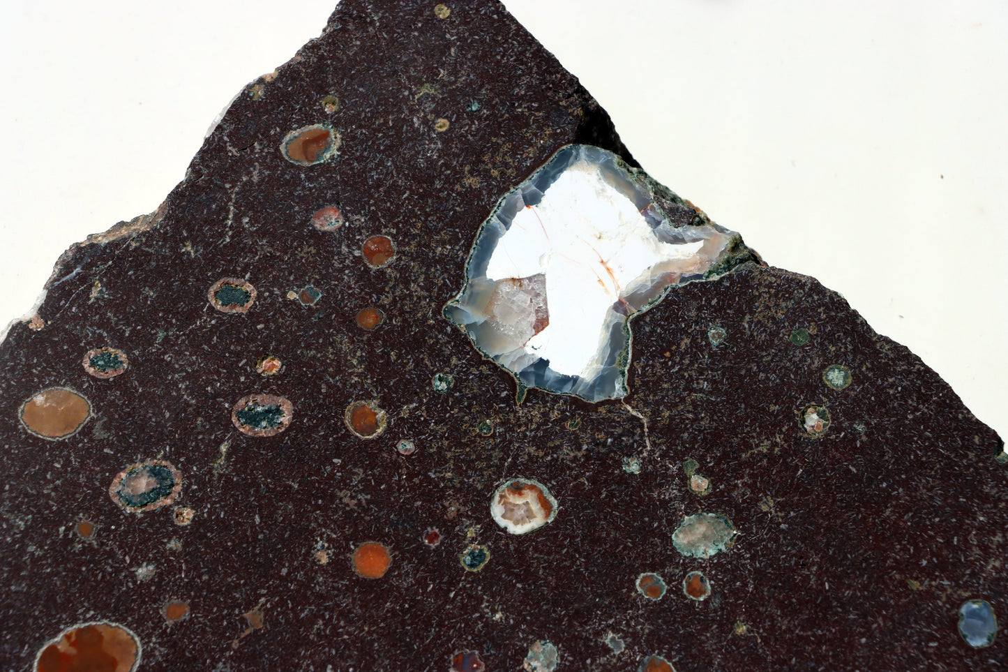 Acháty v melafýru - Supreme Panthers