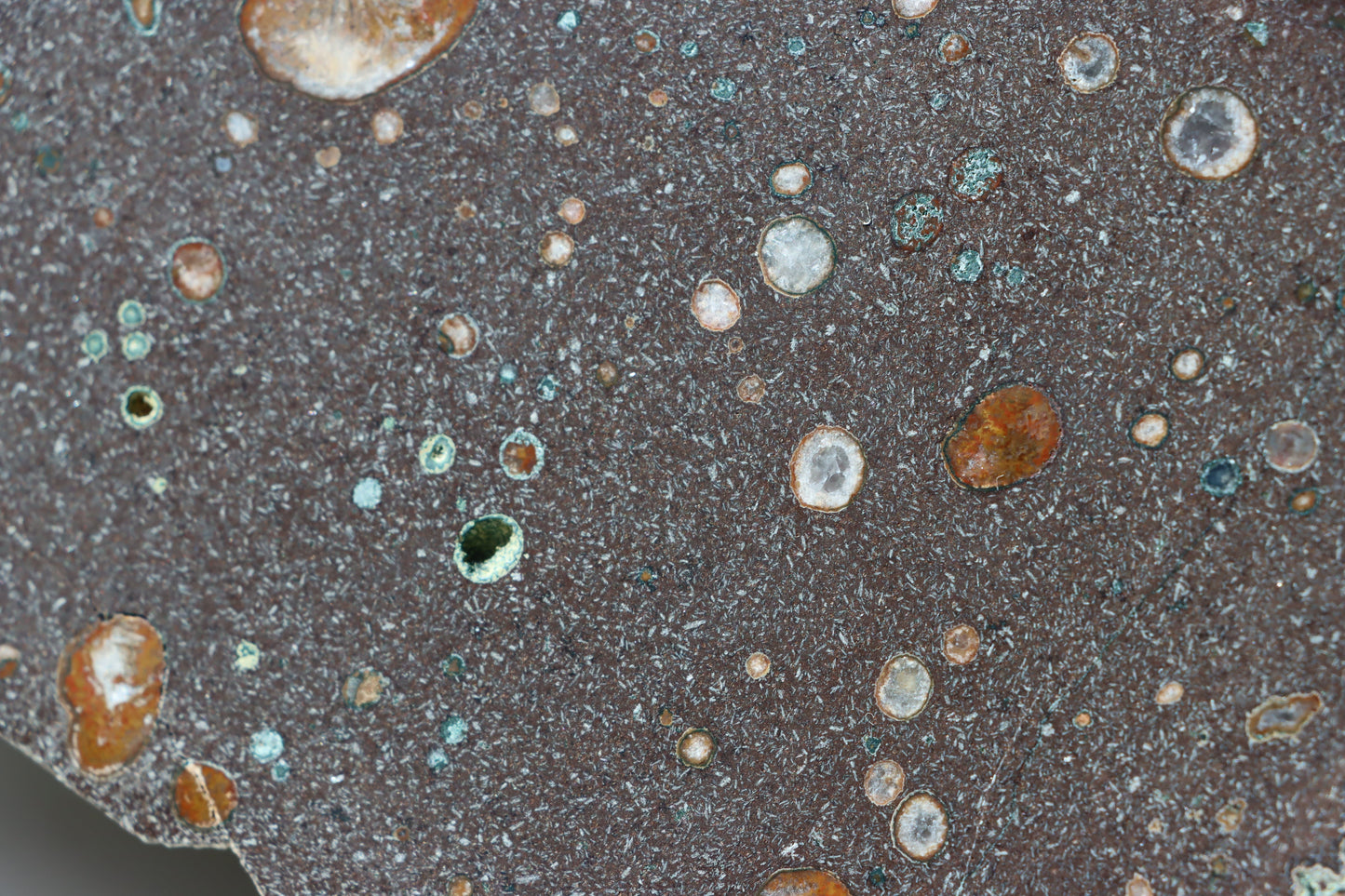 Acháty v melafýru - Supreme Panthers