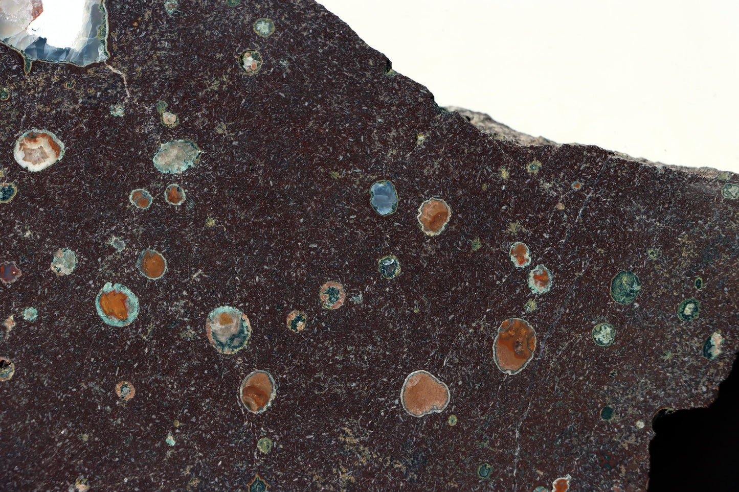 Acháty v melafýru - Supreme Panthers