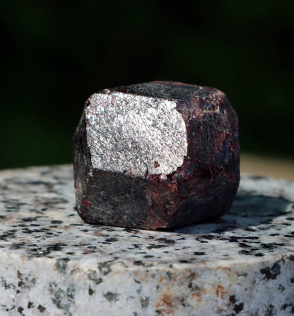 Almandin solitérní krystal - Supreme Panthers