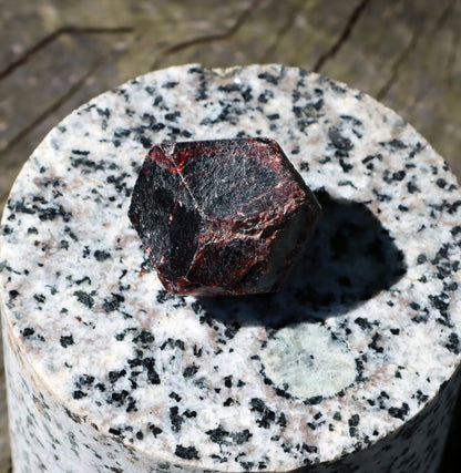 Almandin solitérní krystal - Supreme Panthers