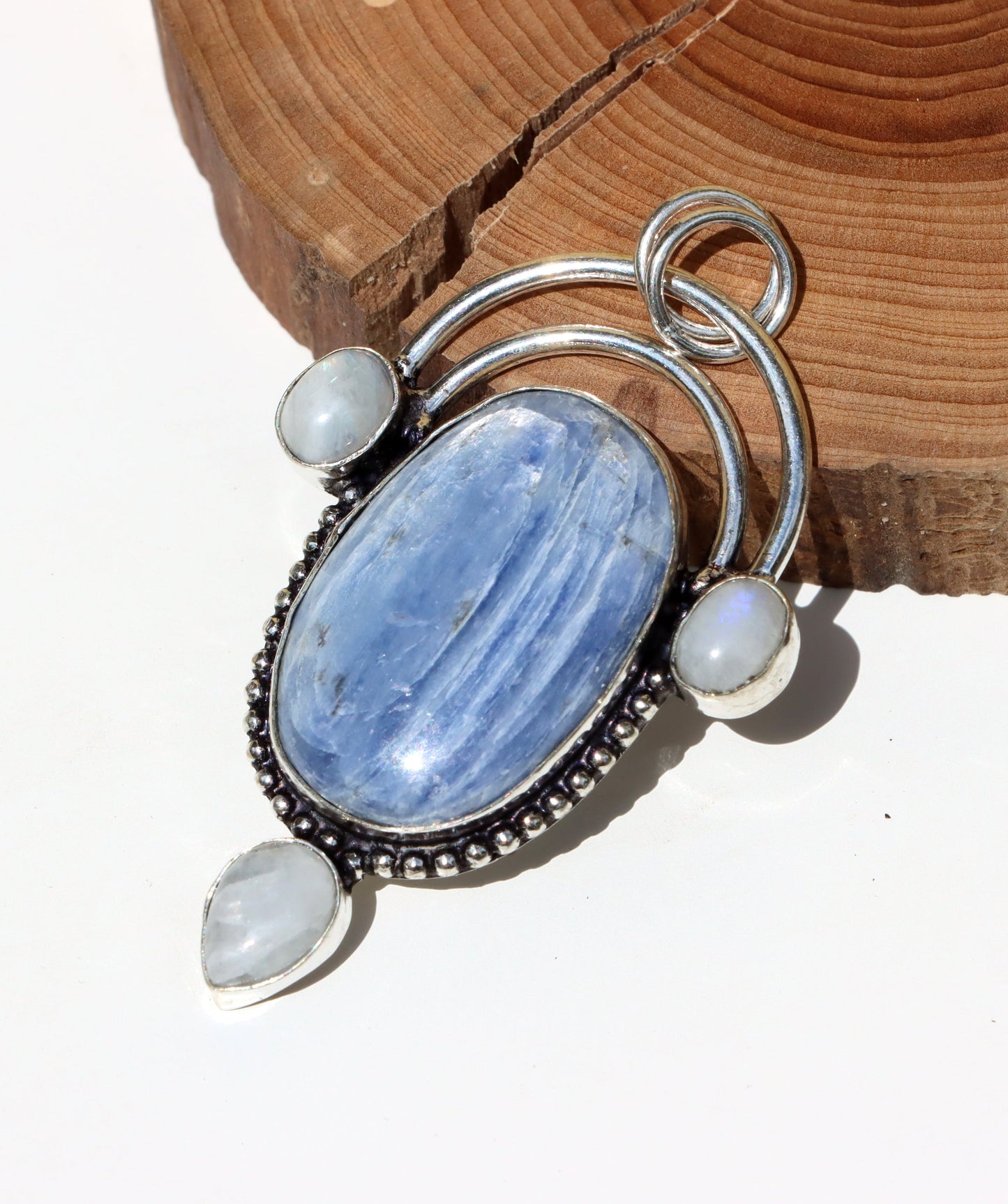 Amulet Kyanitová brána luny - Supreme Panthers