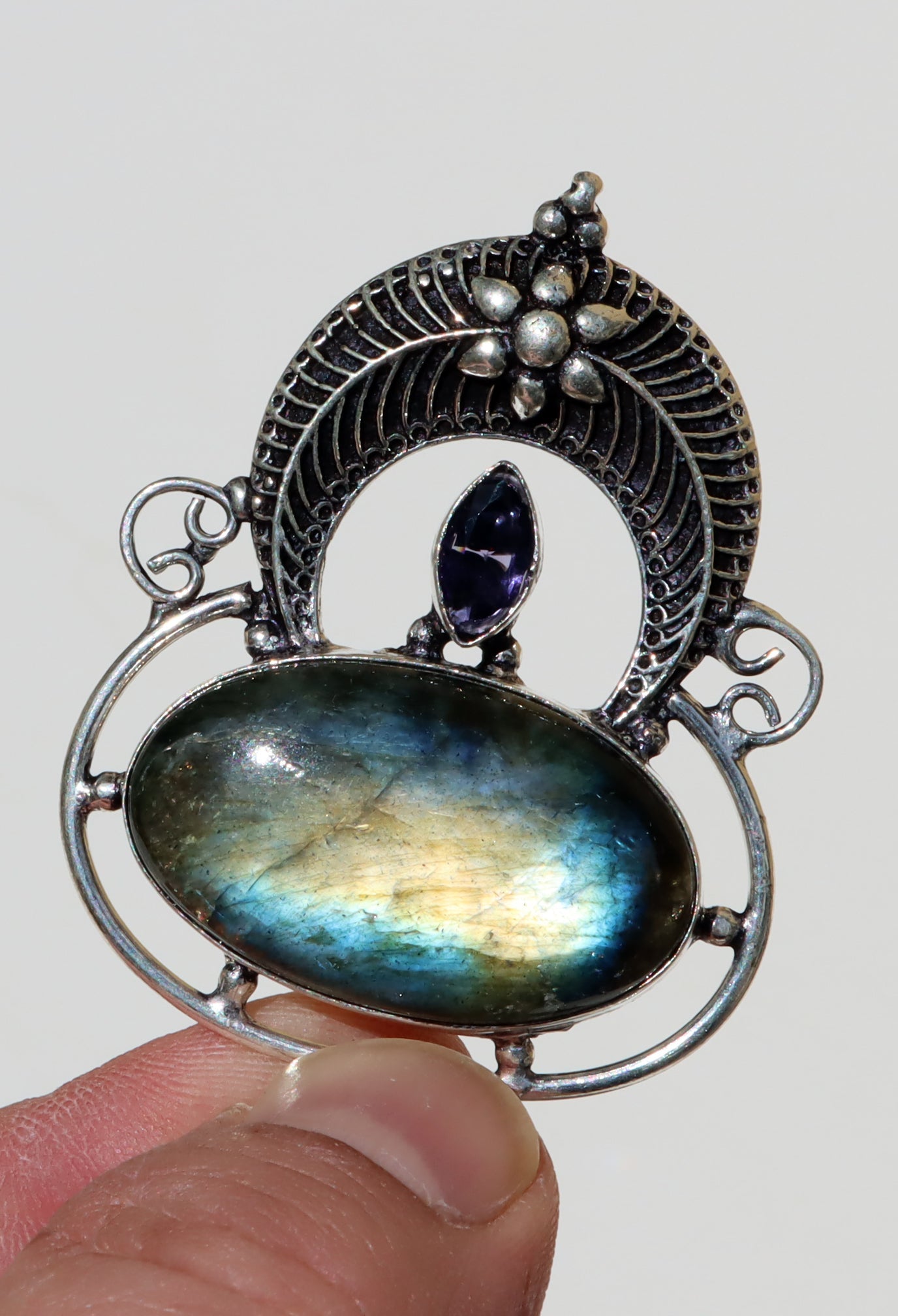 Amulet labradorit ametyst "Brána severu" - Supreme Panthers