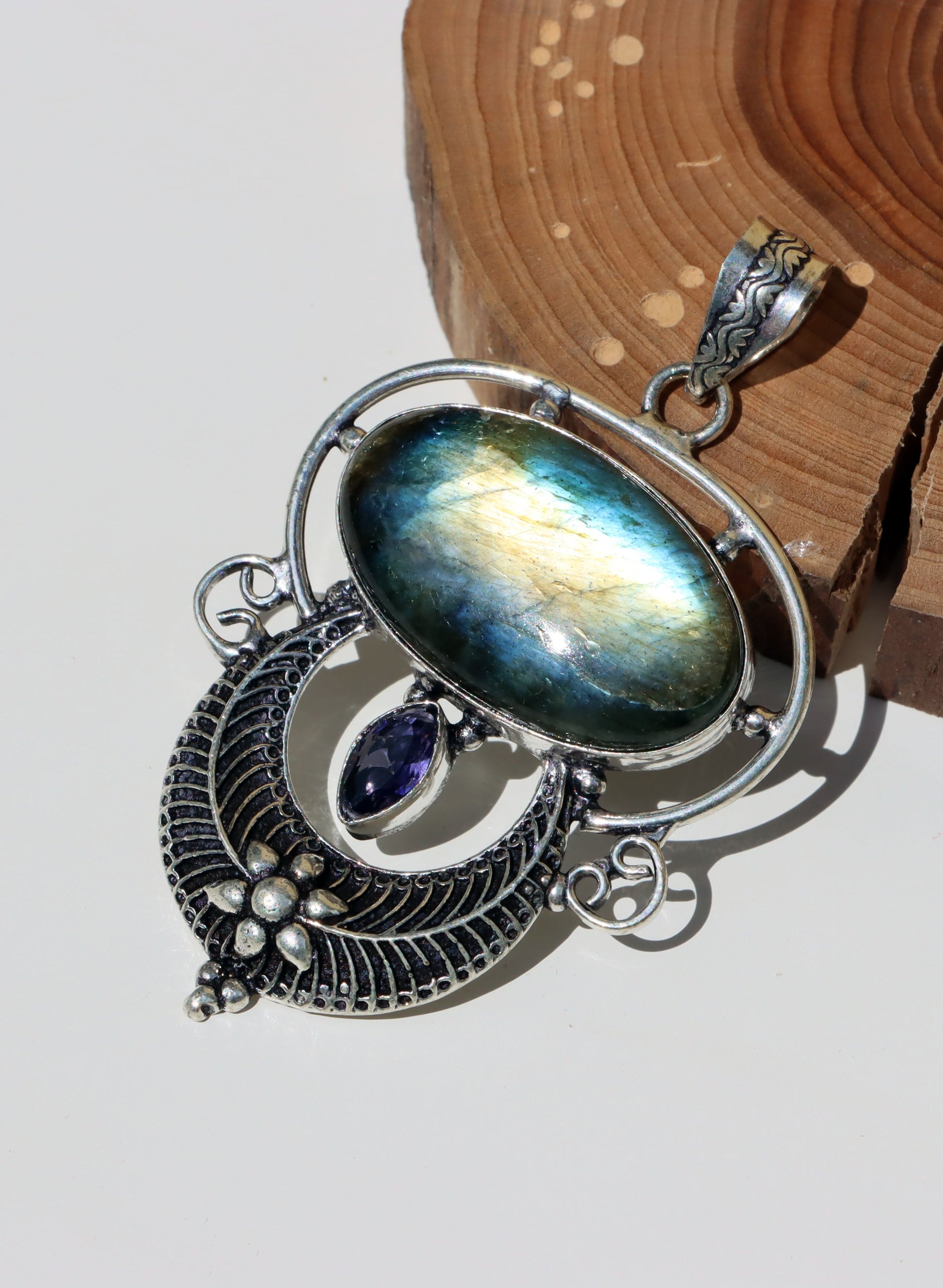 Amulet labradorit ametyst "Brána severu" - Supreme Panthers