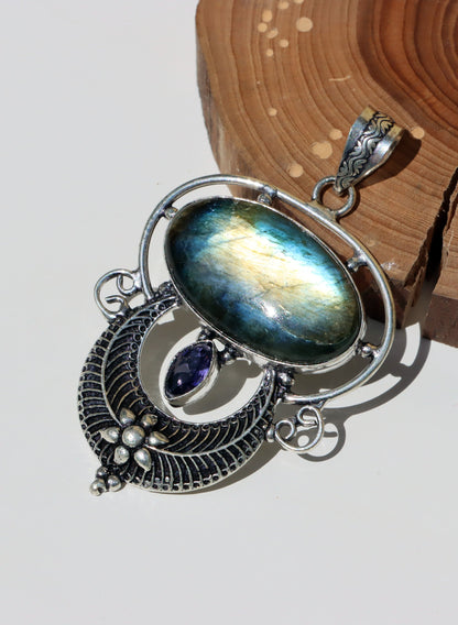 Amulet labradorit ametyst "Brána severu" - Supreme Panthers