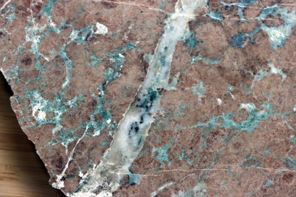 Bludovit "rubín v zoisitu" - Supreme Panthers