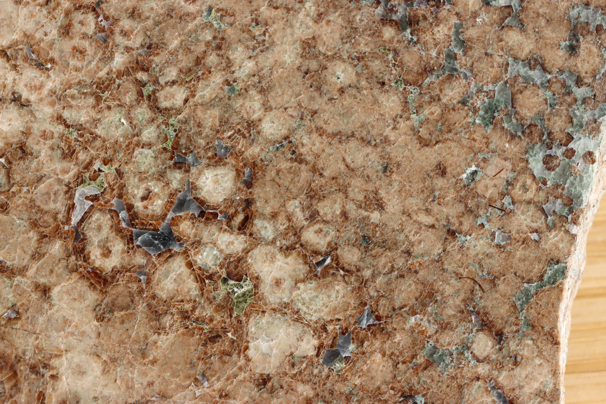 Bludovit s několikageneračními granáty - Supreme Panthers