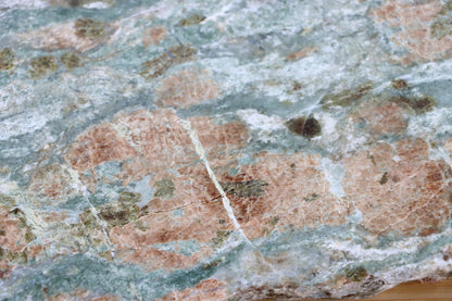 Bludovit s vesuvianem - Supreme Panthers