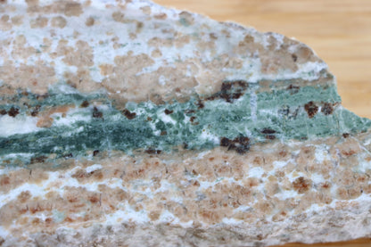 Bludovit s vložkou klinozoisitu - Supreme Panthers