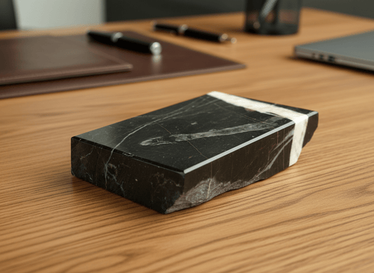 Destičkovec s drsnatým korálem a kalcitovou žilou - Supreme Panthers