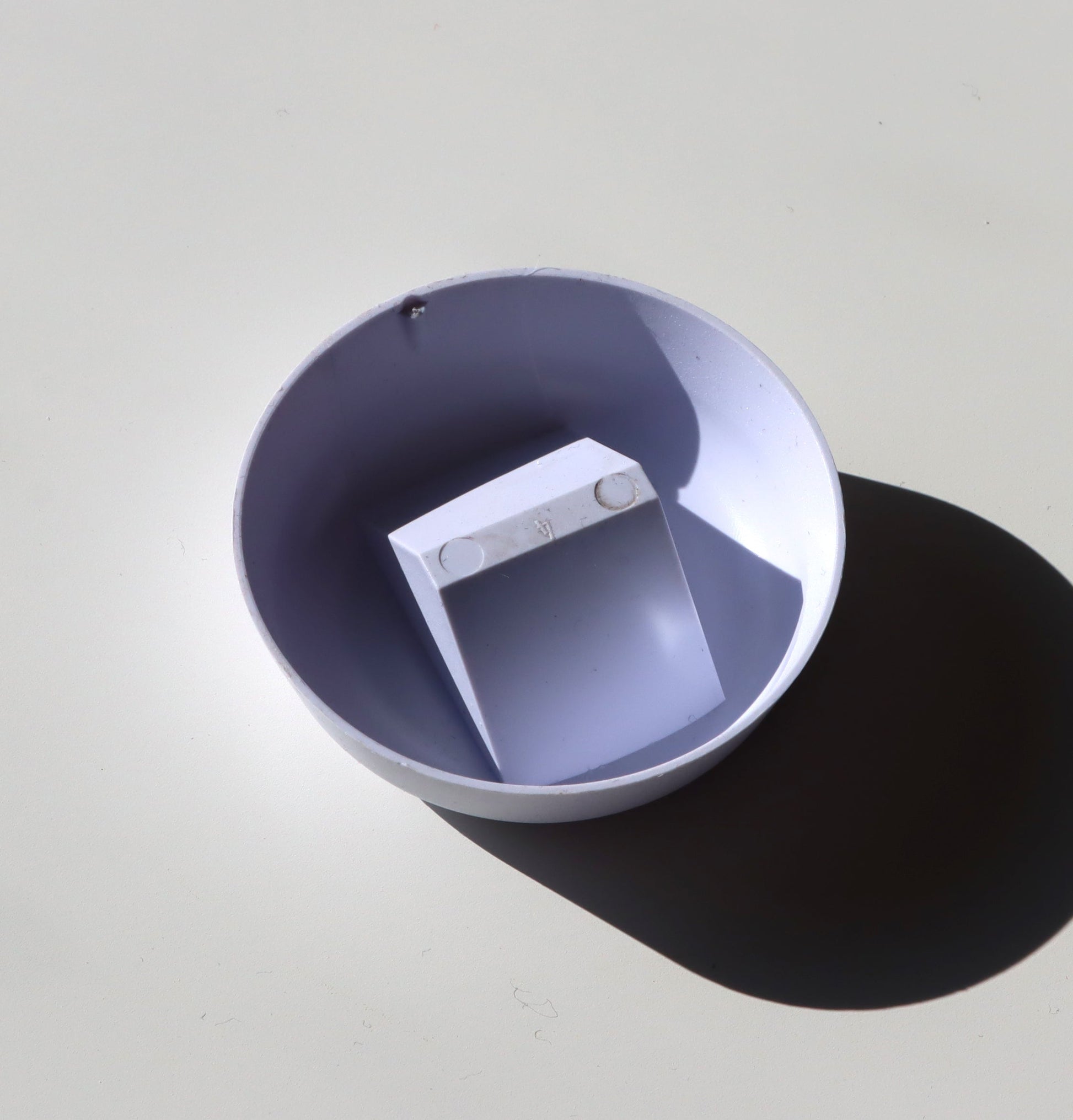 Držák na stojan moderní bílý - Supreme Panthers