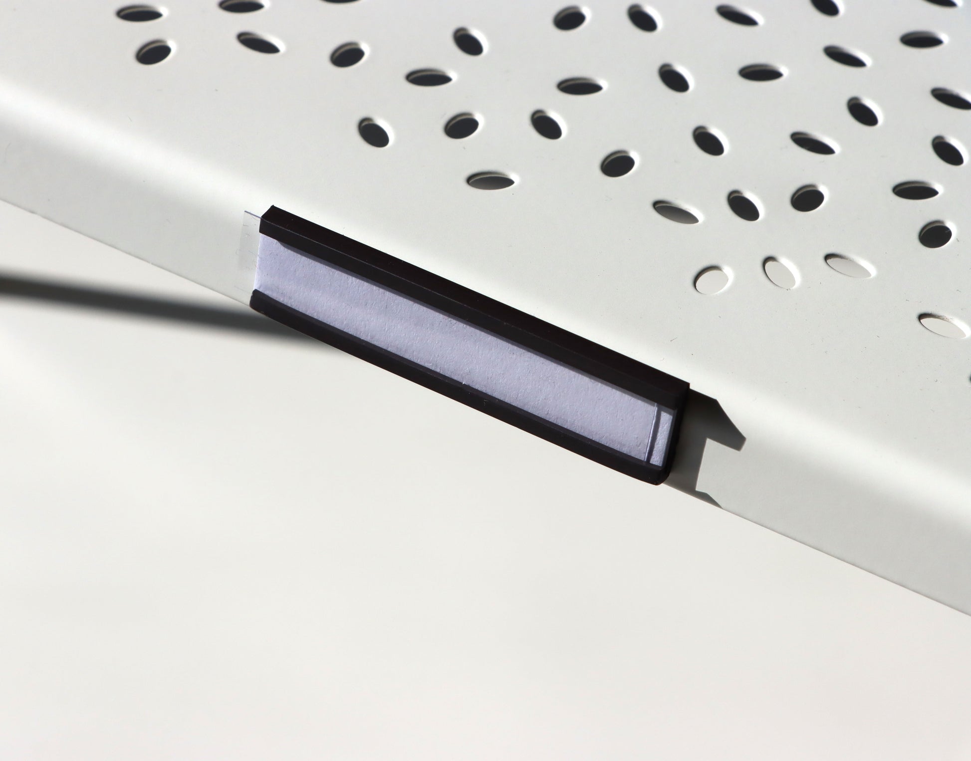 Držák vmalý na cedulky magnetický ochranný kryt - Supreme Panthers