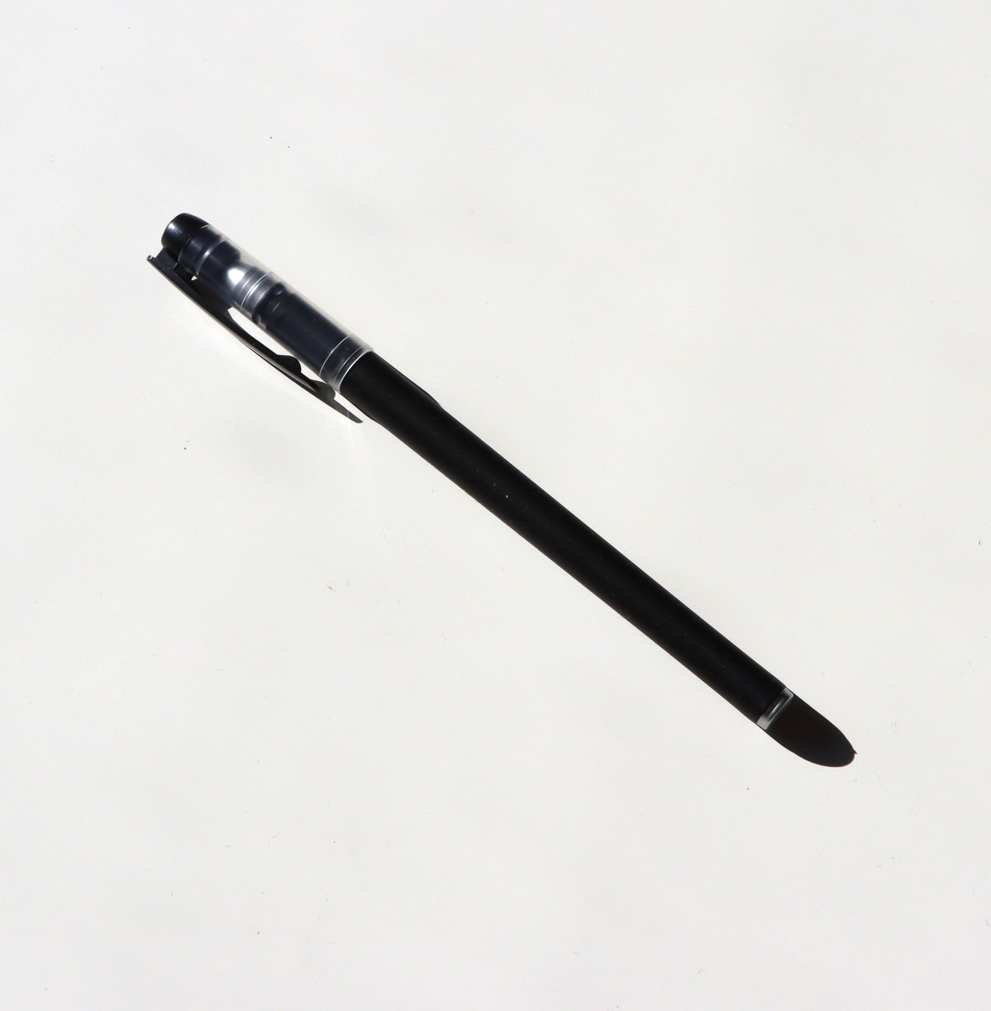 Gelový popisovač černý s úzkým hrotem - Supreme Panthers