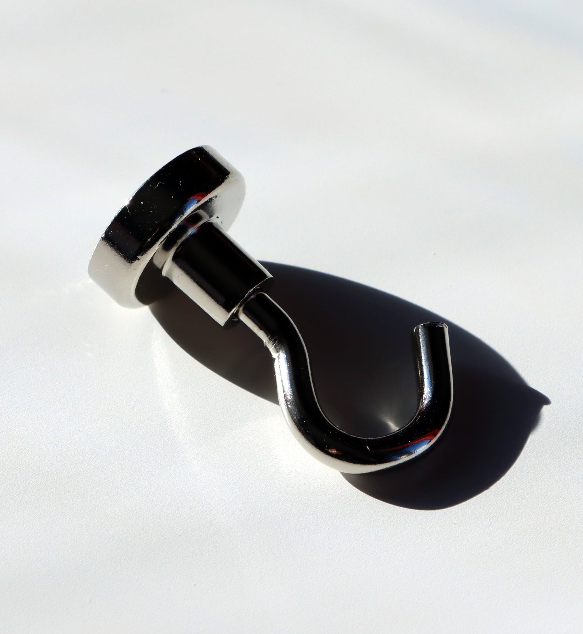 Háček kovový magnetický - Supreme Panthers