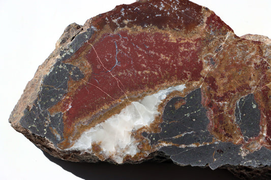 Jaspis a kalcit z melafýru - Supreme Panthers