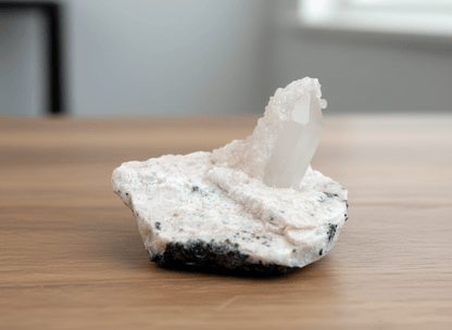 Kalcit porůstající křišťál - Supreme Panthers