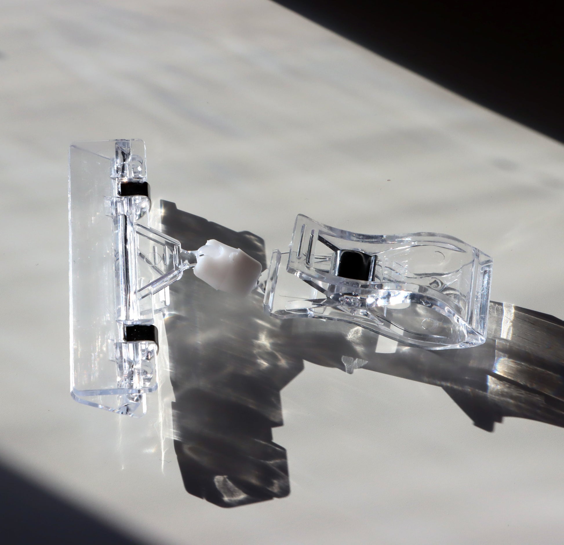 Klipsa plastová velká s kloubem polohovatelná - Supreme Panthers