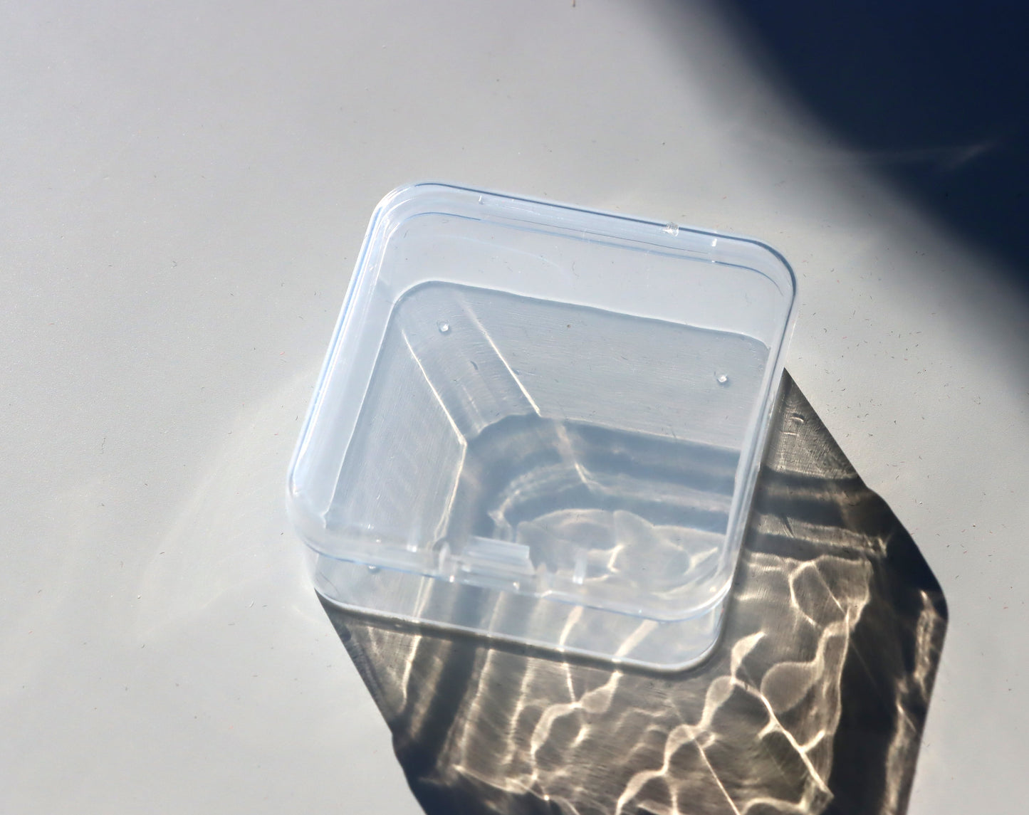 Krabička malá čtvercová plastová - Supreme Panthers