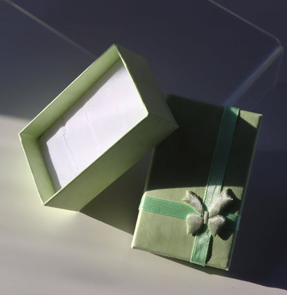 Krabička obdélníková zelená s mašličkou - Supreme Panthers