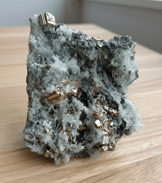 Křišťálová drúza s pyritem a galenitem - Supreme Panthers