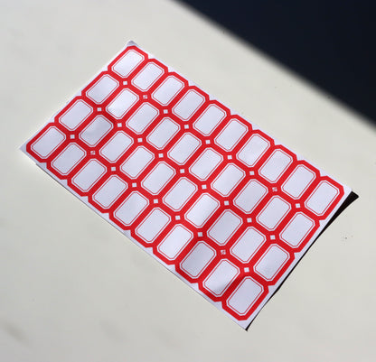 Lepící štítky s červeným rámečkem na popisky 40 samolepek - Supreme Panthers