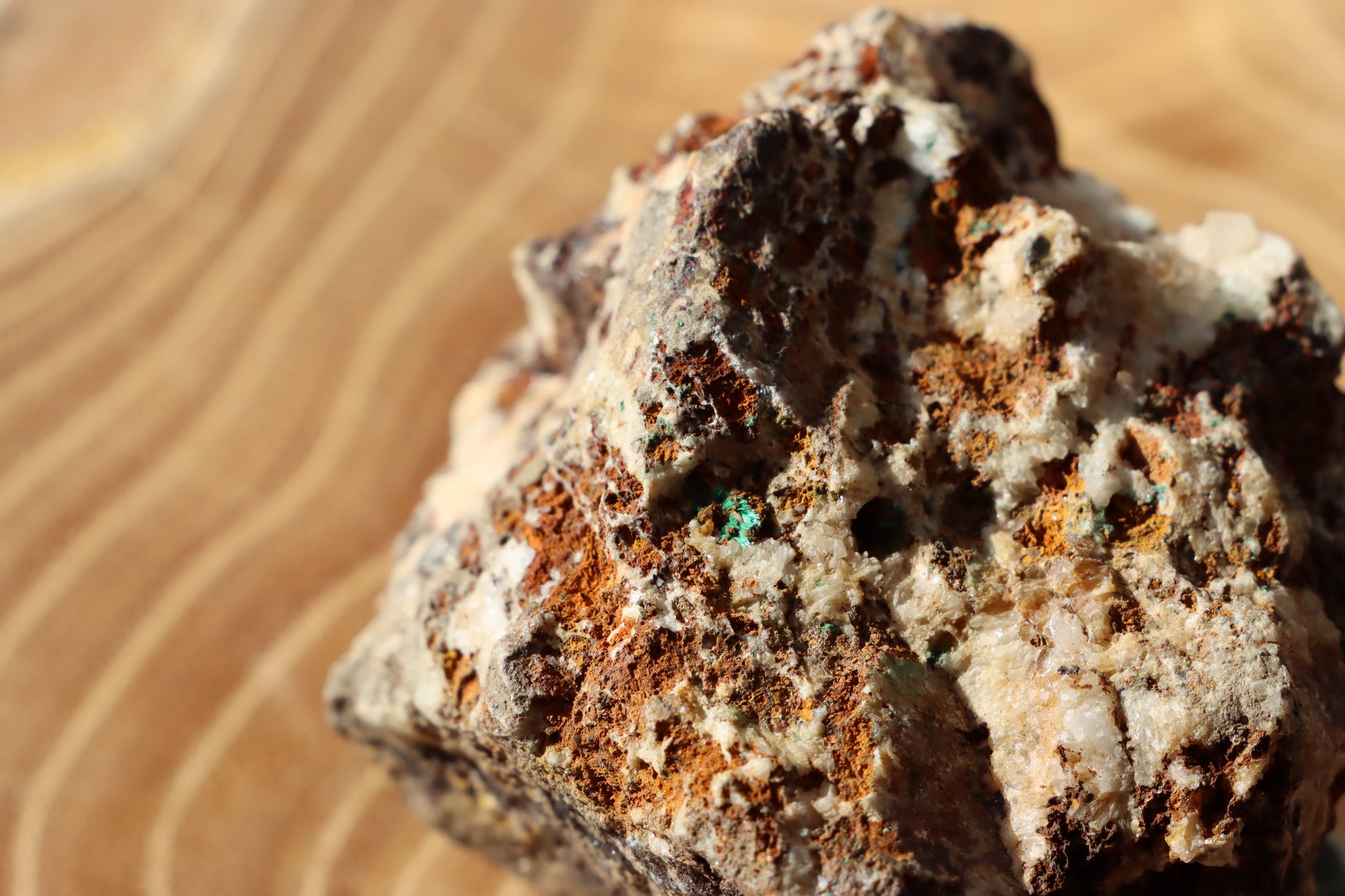 Malachit v křemenné žíle - Supreme Panthers