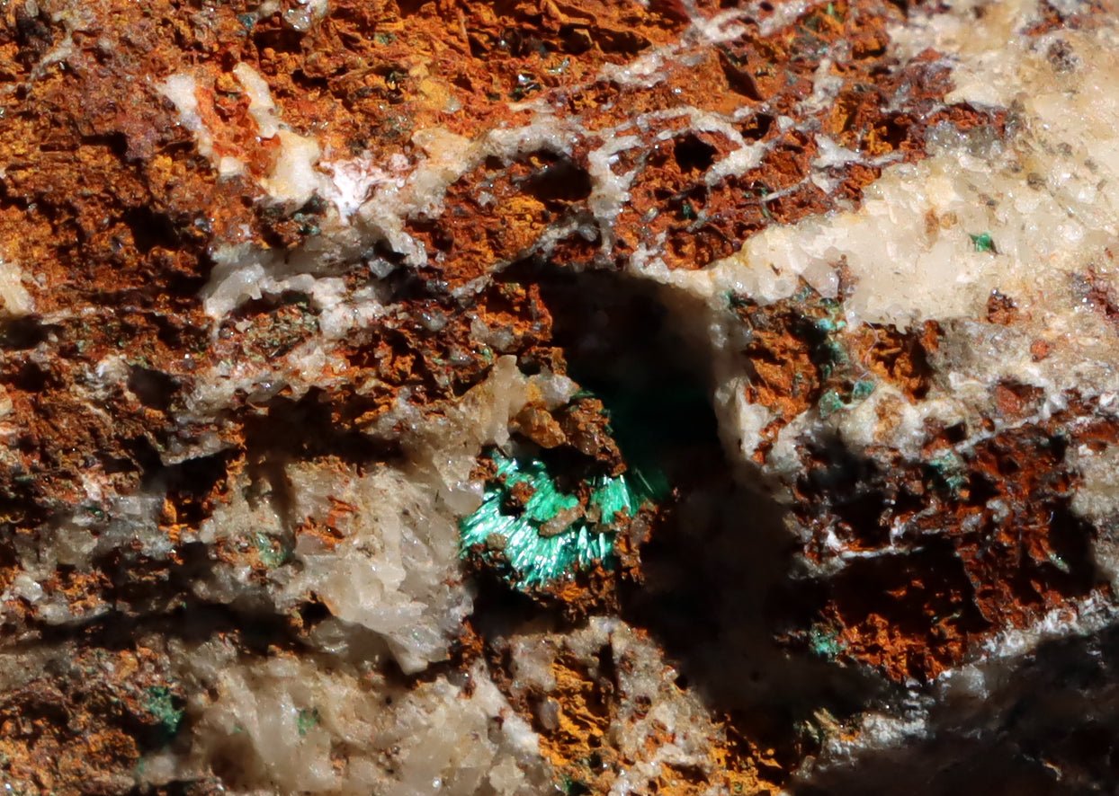 Malachit v křemenné žíle - Supreme Panthers