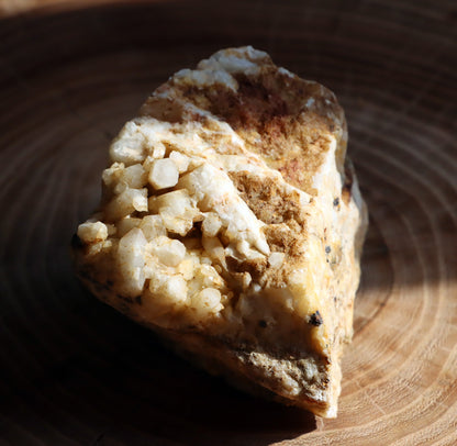 Mléčný křišťál s hematitem - Supreme Panthers