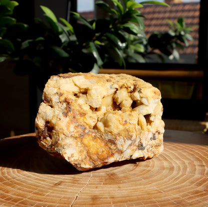 Mléčný křišťál s hematitem - Supreme Panthers