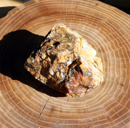 Mléčný křišťál s hematitem - Supreme Panthers