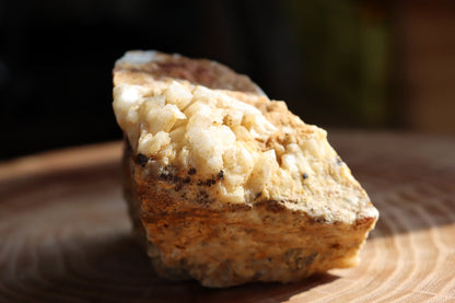 Mléčný křišťál s hematitem - Supreme Panthers