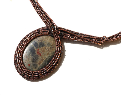 Náhrdelník „Dech kamenité stepi“ - Supreme Panthers