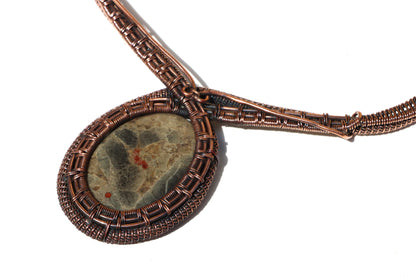 Náhrdelník „Dech kamenité stepi“ - Supreme Panthers