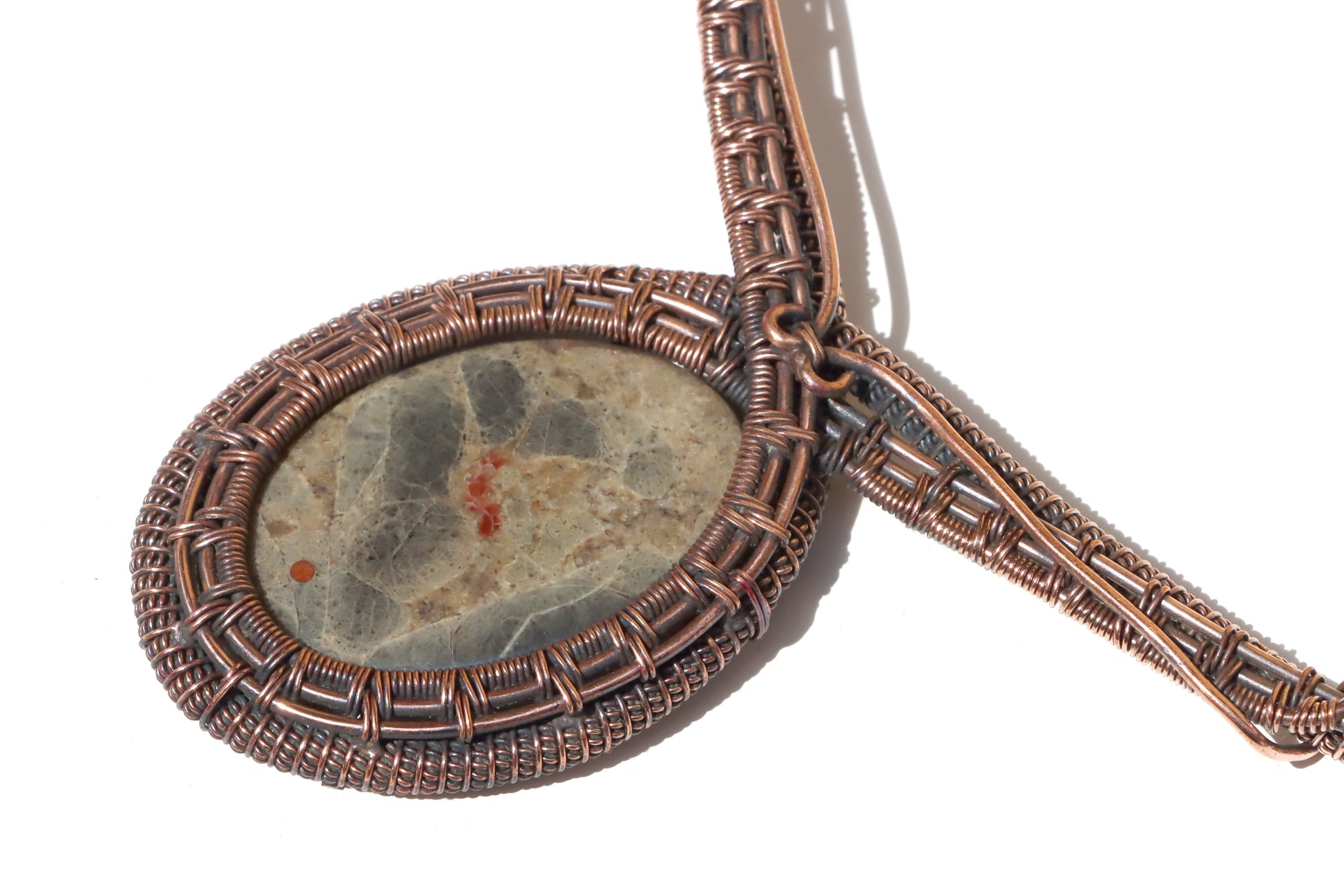 Náhrdelník „Dech kamenité stepi“ - Supreme Panthers