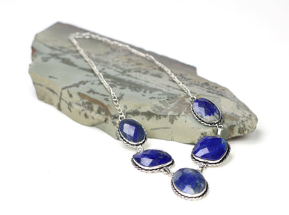 Náhrdelník „Hlubina modři“ – fazetovaný lapis lazuli - Supreme Panthers