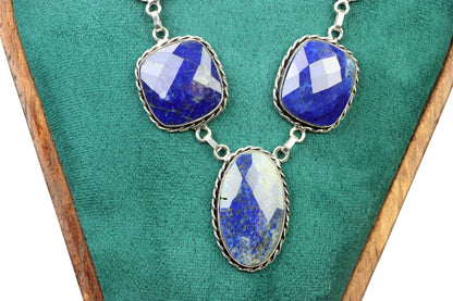 Náhrdelník „Hlubina modři“ – fazetovaný lapis lazuli - Supreme Panthers